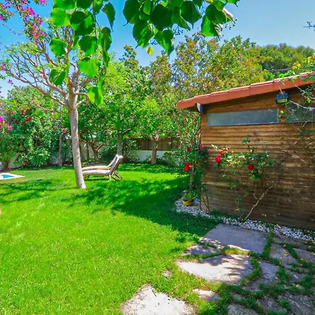 Falguera - Only Families Villa *